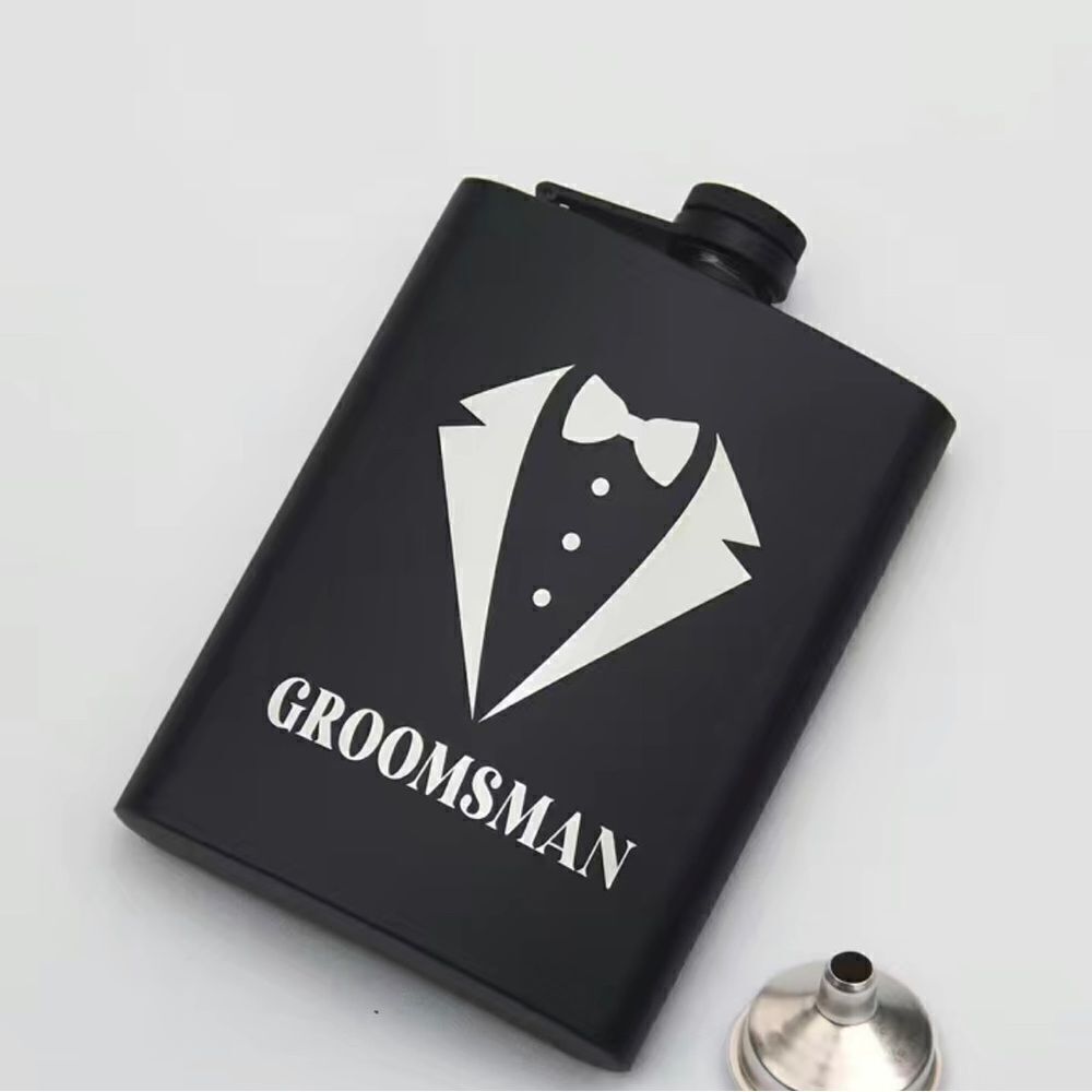GROOMSMAN Flask Best Man Gift for Wedding Bachelor Party. Black. BRAND NEW